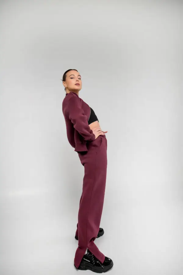 Wine Straight wide-leg pants with a slit EDIT²²